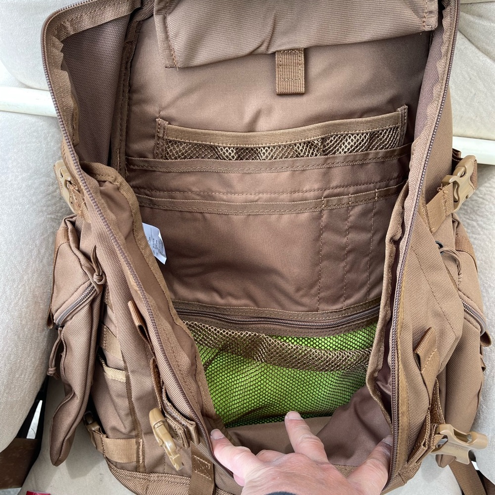 Nike SFS Responders Backpack - Picture 8 of 8